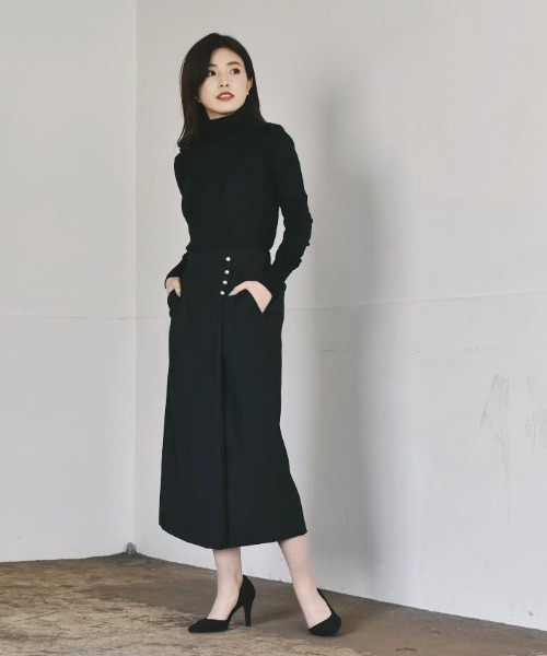 kaene（カエン）の「パールボタン付スカート（スーツスカート・レディース・ベージュ/ネイビー・38/36/34）」の3枚目の写真