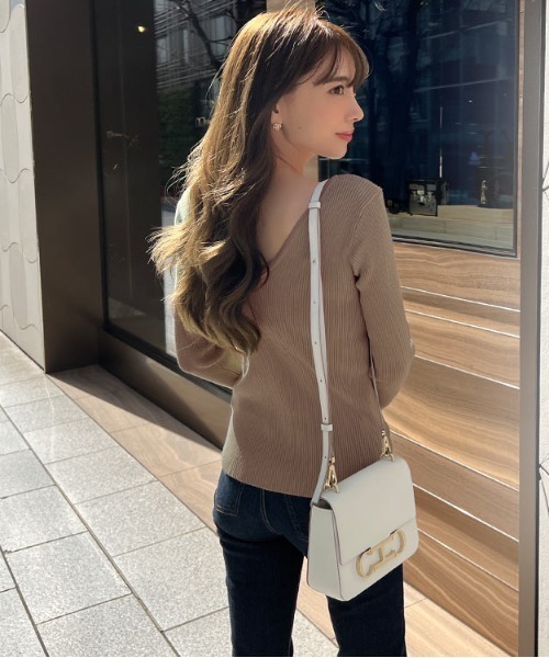 KOBE LETTUCE（コウベレタス）の「選べるリブニットトップス（ニット/セーター・レディース・ベージュ/ピンク系その他/グリーン系その他/ブラック/パープル系その他/ブラック系その他/パープル系その他2/オフホワイト/グリーン系その他2/ブルー系その他/ホワイト系その他/ブルー系その他2/ベージュ系その他/ピンク系その他2/グリーン/ブラウン/ホワイト系その他2/ブラウン系その他/グリーン系その他3/ピンク/ピンク系その他3/パープル系その他3/パープル系その他4/ブラウン系その他2/ブルー系その他3/ブルー系その他4/ブラック系その他2/ブラウン系その他3/ピンク系その他4/オリーブ/ホワイト系その他3/グリーン系その他4/ブラウン系その他4/ブラック系その他3/ピンク系その他5/ブルー系その他5/ネイビー/ピンク系その他6/ブルー系その他7/ブラウン系その他5/グリーン系その他5/ホワイト系その他4/ブラック系その他4/ブルー系その他6・1/2/3/4/5）」の16枚目の写真