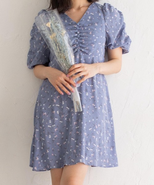 Mysa&Liina（ミーサリーナ）の「フロントシャーリング花柄ミニワンピース（ワンピース・レディース・オフホワイト/ブルー/ブラック・M）」の22枚目の写真