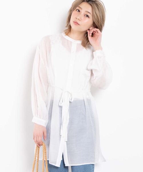 WEGO(ウィゴー)の「WEGO/シアーバンドカラースリットシャツ(シャツ/ブラウス・レディース・アイボリー/グリーン系その他・FREE)」の1枚目の写真