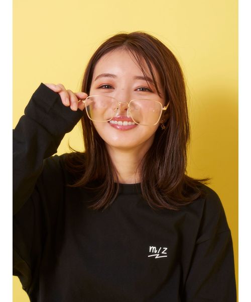 Now me. by NYLON JAPAN(ナウミーバイナイロンジャパン)の「【市川美織×オガワ】イラストロンT(Tシャツ/カットソー・レディース・ホワイト/ブラック・FREE)」の3枚目の写真