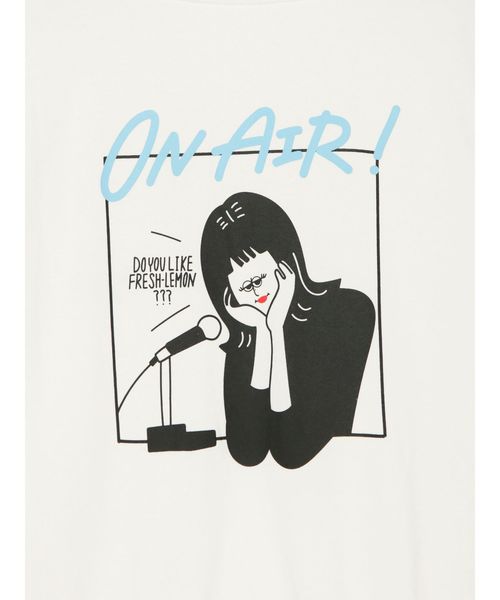 Now me. by NYLON JAPAN(ナウミーバイナイロンジャパン)の「【市川美織×オガワ】イラストロンT(Tシャツ/カットソー・レディース・ホワイト/ブラック・FREE)」の12枚目の写真