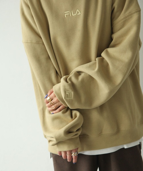 Chillfar（チルファー）の「【ZOZO限定】【別注】【FILA】ロゴ刺繍オーバーサイズスウェット【ユニセックス】（スウェット・レディース・ブルー/ブラウン/ホワイト/ベージュ・LARGE/MEDIUM）」の11枚目の写真