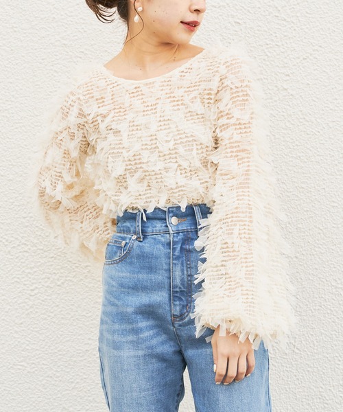 Chico(チコ)の「ファンシーシャーリング長袖2wayトップス(シャツ/ブラウス・レディース・ブラック/ライトベージュ/ピンクベージュ・FREE)」の4枚目の写真