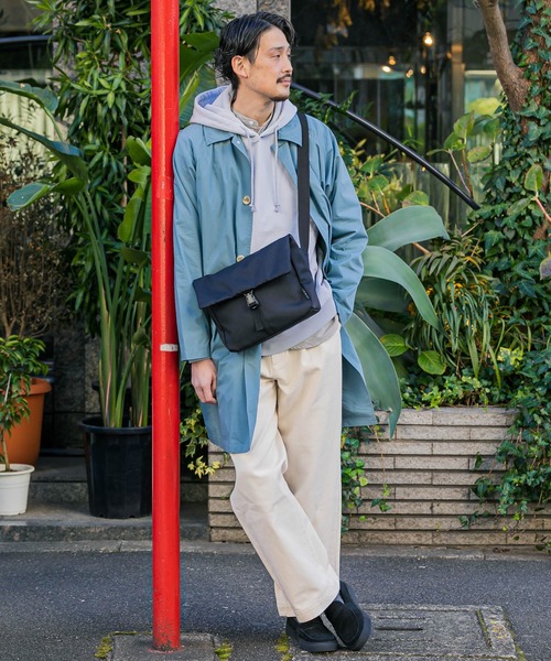 URBAN RESEARCH DOORS（アーバンリサーチドアーズ）の「デニムタックワイドトラウザー（デニムパンツ・メンズ・ネイビー/キナリ・40/38）」の6枚目の写真