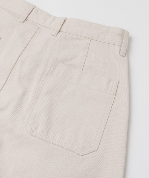 URBAN RESEARCH DOORS（アーバンリサーチドアーズ）の「デニムタックワイドトラウザー（デニムパンツ・メンズ・ネイビー/キナリ・40/38）」の12枚目の写真