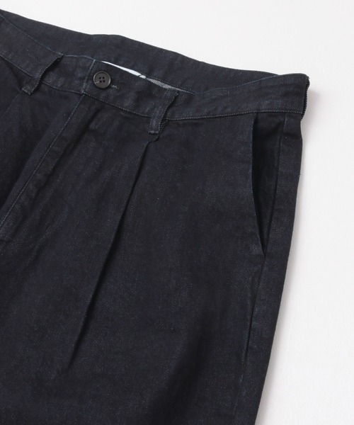 URBAN RESEARCH DOORS（アーバンリサーチドアーズ）の「デニムタックワイドトラウザー（デニムパンツ・メンズ・ネイビー/キナリ・40/38）」の7枚目の写真