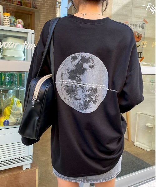 SONA(ソナ)の「SONYUNARA ムーンライトバックプリント長袖Tシャツ(Tシャツ/カットソー・レディース・ブラック/アイボリー/ダークグレー・FREE)」の4枚目の写真