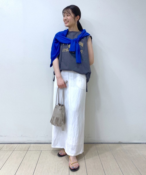 RIVE DROITE（リヴドロワ）の「カレッジロゴタンクカットソー（Tシャツ/カットソー・レディース・オフホワイト/チャコールグレー/ライトベージュ・FREE）」の6枚目の写真