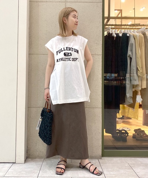 RIVE DROITE（リヴドロワ）の「カレッジロゴタンクカットソー（Tシャツ/カットソー・レディース・オフホワイト/チャコールグレー/ライトベージュ・FREE）」の11枚目の写真