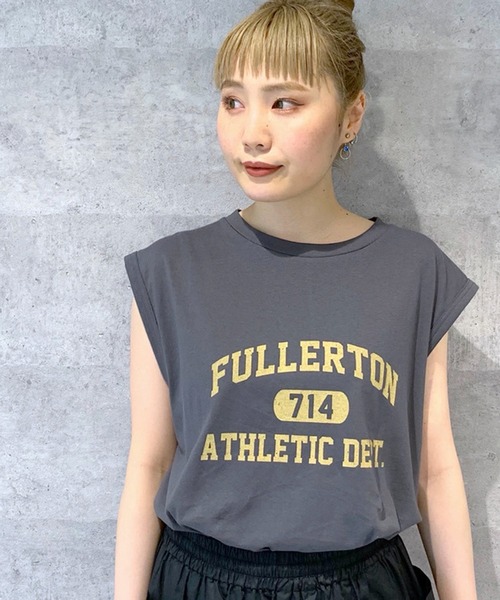 RIVE DROITE（リヴドロワ）の「カレッジロゴタンクカットソー（Tシャツ/カットソー・レディース・オフホワイト/チャコールグレー/ライトベージュ・FREE）」の13枚目の写真