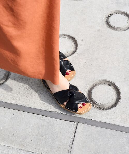SHIPS（シップス）の「SKA:ノットスクエアアバルカサンダル◆（サンダル・レディース・ブラック/ナチュラル・38/39/35/36/37）」の7枚目の写真