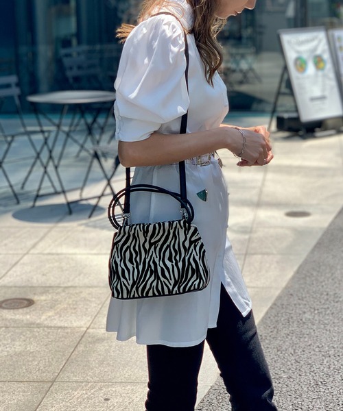 RASVOA（ラスボア）の「バンドカラーパワショルワンピース（ワンピース・レディース・ブラック/ベージュ/オフホワイト・FREE）」の7枚目の写真