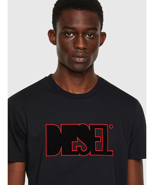 DIESEL（ディーゼル）の「メンズ Tシャツ コンビネーション ロゴ BCI サステナブル（Tシャツ/カットソー・メンズ・ブラック/ホワイト/エンジ・SMALL/MEDIUM/X-LARGE/X-SMALL/LARGE/XX-LARGE/XXX-LARGE）」の9枚目の写真