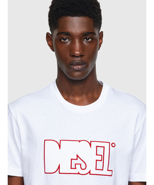 DIESEL（ディーゼル）の「メンズ Tシャツ コンビネーション ロゴ BCI サステナブル（Tシャツ/カットソー・メンズ・ブラック/ホワイト/エンジ・SMALL/MEDIUM/X-LARGE/X-SMALL/LARGE/XX-LARGE/XXX-LARGE）」の19枚目の写真