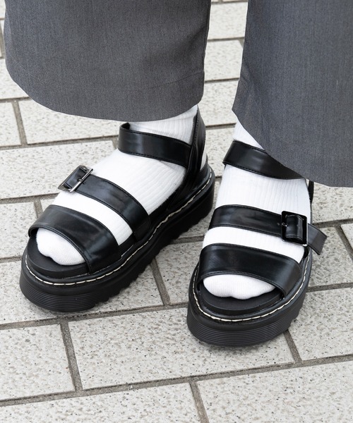 kutir(クティール)の「厚底ステッチスポーツサンダル(サンダル・レディース・ブラック/ベージュ/ゼブラ・SMALL/MEDIUM/LARGE)」の1枚目の写真