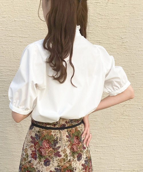 apres jour（アプレジュール）の「レース付きフリルブラウス【ZOZOTOWN限定アイテム】（シャツ/ブラウス・レディース・ブラック/オフホワイト・フリー/X-LARGE）」の4枚目の写真