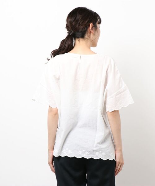 Samansa Mos2(サマンサ モスモス)の「立体花刺繍ブラウス(シャツ/ブラウス・レディース・ミント/オフホワイト/キナリ/イエロー/ネイビー・フリ-)」の6枚目の写真