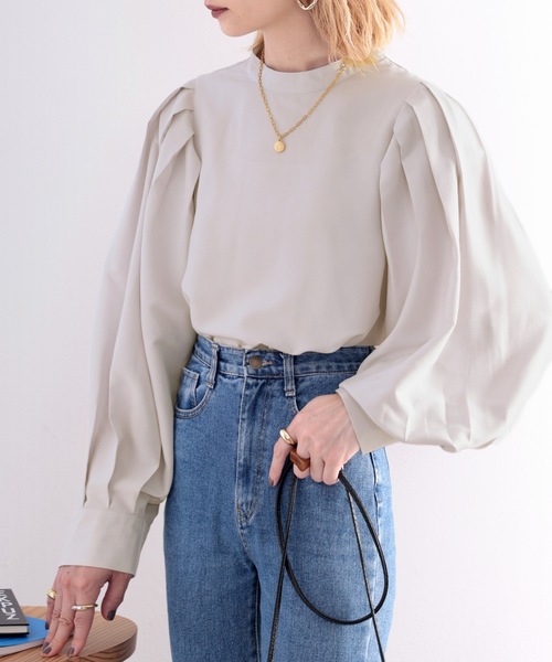 classicalelf（クラシカルエルフ）の「レトロな1枚♪バックリボンボリュームショルダーブラウス（シャツ/ブラウス・レディース・ライトグレー/ブラック/オフホワイト/ブルー系その他/スモークピンク/ラベンダー/ブラック×ホワイト・MEDIUM/LARGE/X-LARGE/SMALL）」の12枚目の写真