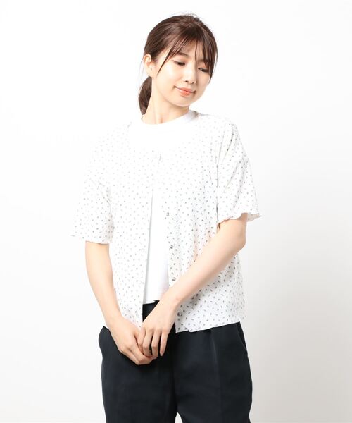 ehka sopo（エヘカソポ）の「小花柄カーディガン（カーディガン/ボレロ・レディース・レッド/チャコール/ブルー・ﾌﾘ-）」の6枚目の写真