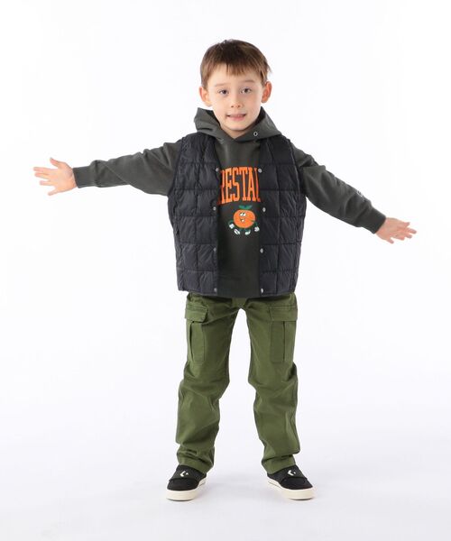 TAION(タイオン)の「【WEB限定】TAION:キッズ ダウン ベスト(100~140cm)(ダウンベスト・キッズ・ベージュ/オレンジ/ライトブルー/ネイビー/ラベンダー/ブラック/オリーブ・110/120/130/140/100)」の10枚目の写真