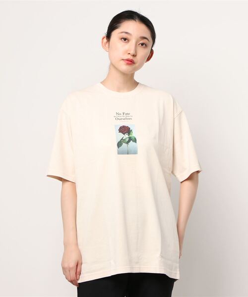 LEGENDA（レジェンダ）の「レジェンダ No Fate Rose Tシャツ