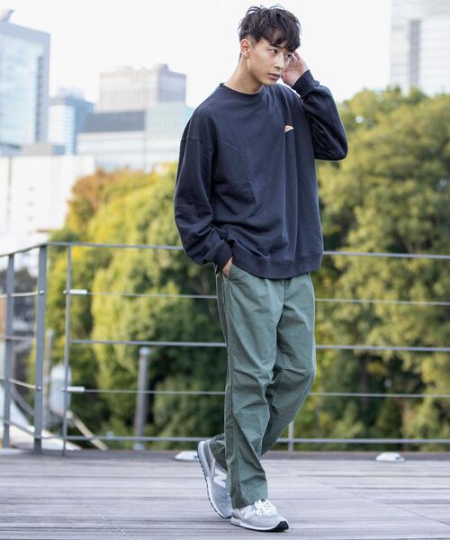 KELTY（ケルティ）の「KELTY(ケルティ)別注裏毛クルーネックスウェット（スウェット・メンズ・ホワイト/ベージュ/ブラック/オリーブ/ケリー/ダークグレー・LARGE/SMALL/MEDIUM/X-LARGE）」の9枚目の写真