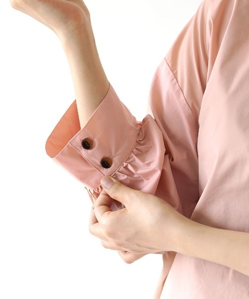 zootie（ズーティー）の「プレーンシャツ [バックシャーリング チュニック]（シャツ/ブラウス・レディース・ホワイト/ブラック/ダークオリーブ/ピンク系その他/ライトピンク/アイボリー/ネイビー・フリー）」の13枚目の写真