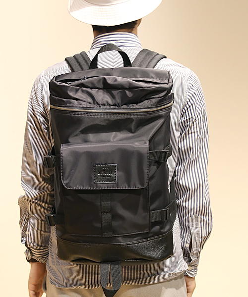 And A（アンドエー）の「ボックスナイロンバックパック（バックパック/リュック・メンズ・ブラック/グレー/ブルー・FREE）」の2枚目の写真
