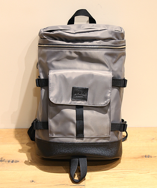 And A（アンドエー）の「ボックスナイロンバックパック（バックパック/リュック・メンズ・ブラック/グレー/ブルー・FREE）」の6枚目の写真
