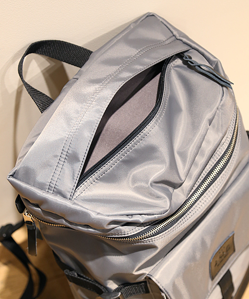 And A（アンドエー）の「ボックスナイロンバックパック（バックパック/リュック・メンズ・ブラック/グレー/ブルー・FREE）」の8枚目の写真