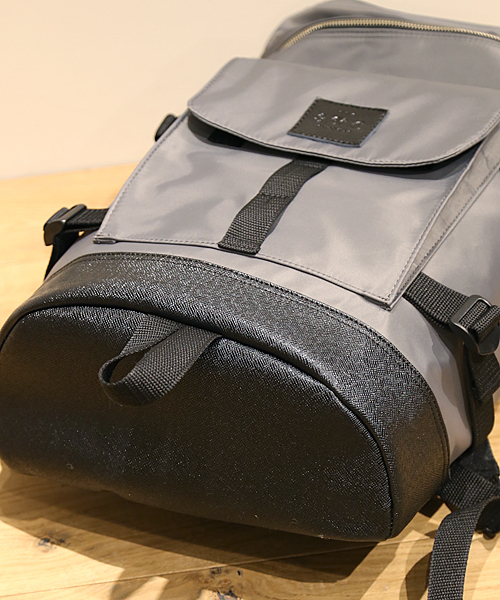 And A（アンドエー）の「ボックスナイロンバックパック（バックパック/リュック・メンズ・ブラック/グレー/ブルー・FREE）」の11枚目の写真
