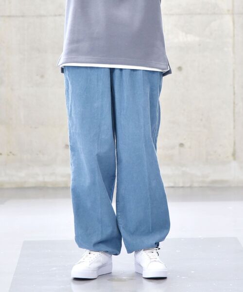 MACOBER（マコバ）の「【SHIPS別注】MACOBER: コーデュロイ ドローストリングス ワイド イージー パンツ（その他パンツ・メンズ・ベージュ/ピンク/ネイビー/グレー/ライトブルー・LARGE/MEDIUM/SMALL）」の3枚目の写真