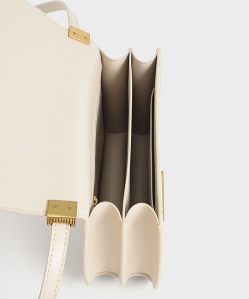 CHARLES & KEITH（チャールズ & キース）の「シャーロット