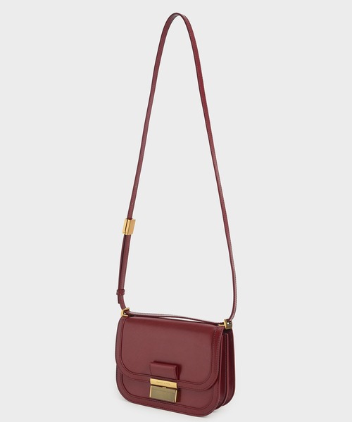 CHARLES & KEITH（チャールズ & キース）の「シャーロット クロスボディバッグ / Charlot Crossbody Bag（ショルダーバッグ・レディース・ブラック/ホワイト系その他/バーガンディー/ライトベージュ・S）」の17枚目の写真