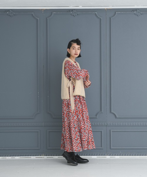 manana suerte（マニャーナスエルテ）の「サイドリボンボアベスト