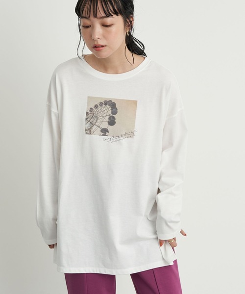 earth music&ecology(アースミュージックアンドエコロジー)の「Everything feels right ロンT *(Tシャツ/カットソー・レディース・ベージュ/オフホワイト・FREE)」の1枚目の写真