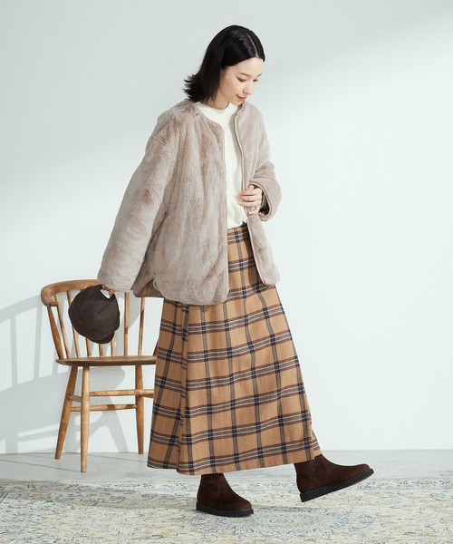 ONIGIRI（オニギリ）の「＜4WAY / リバーシブル＞　タフタ　×　ファーブルゾン（ブルゾン・レディース・ベージュ/カーキ・MEDIUM/LARGE）」の12枚目の写真