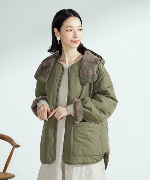 ONIGIRI（オニギリ）の「＜4WAY / リバーシブル＞　タフタ　×　ファーブルゾン（ブルゾン・レディース・ベージュ/カーキ・MEDIUM/LARGE）」の7枚目の写真