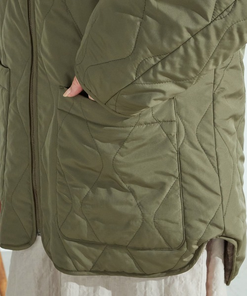 ONIGIRI（オニギリ）の「＜4WAY / リバーシブル＞　タフタ　×　ファーブルゾン（ブルゾン・レディース・ベージュ/カーキ・MEDIUM/LARGE）」の5枚目の写真