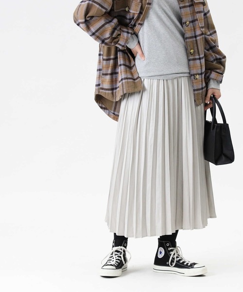 HONEYSUCKLE ROSE（ハニーサックルローズ）の「【HONEYSUCKLE ROSE】シャイニーサテンスカート（スカート・レディース・ブラック/ライトベージュ・M/L）」の6枚目の写真