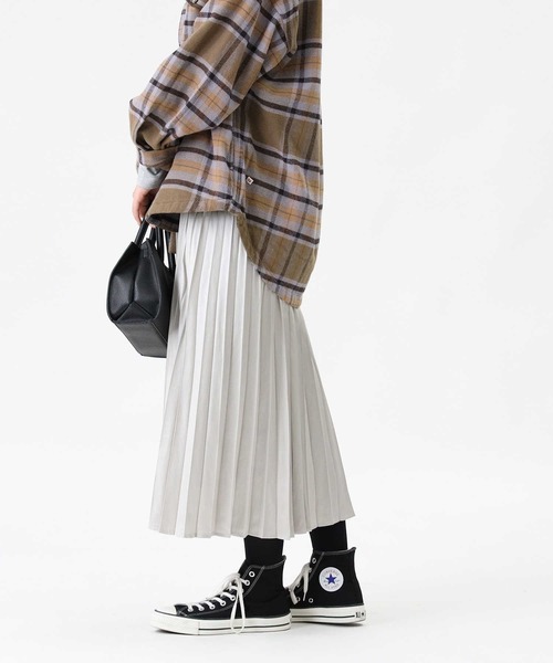 HONEYSUCKLE ROSE（ハニーサックルローズ）の「【HONEYSUCKLE ROSE】シャイニーサテンスカート（スカート・レディース・ブラック/ライトベージュ・M/L）」の7枚目の写真