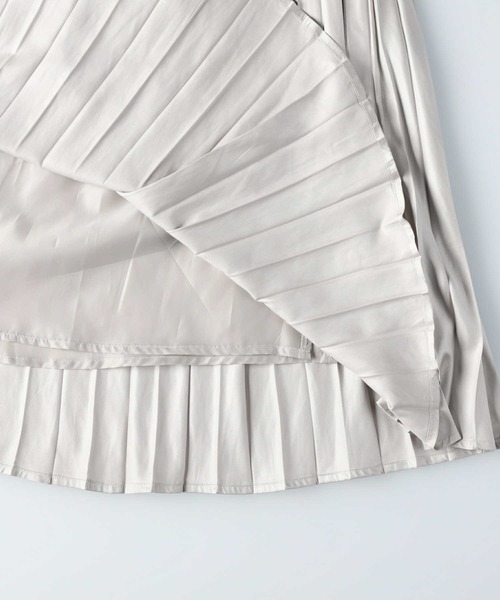 HONEYSUCKLE ROSE（ハニーサックルローズ）の「【HONEYSUCKLE ROSE】シャイニーサテンスカート（スカート・レディース・ブラック/ライトベージュ・M/L）」の17枚目の写真