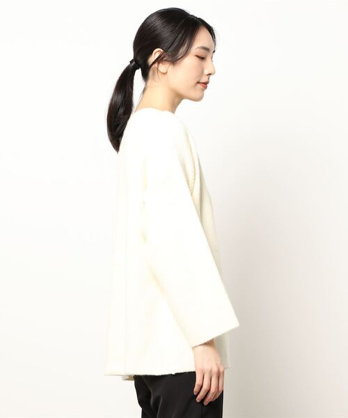 RIVE DROITE（リヴドロワ）の「さりげなく体型カバーも叶えてくれる　片畦ワイドミドルトッパーカーディガン（カーディガン/ボレロ・レディース・オフホワイト/ベージュ・FREE）」の6枚目の写真