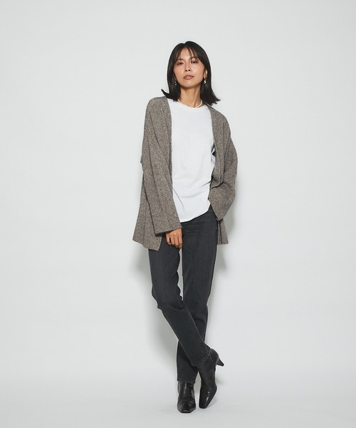 RIVE DROITE（リヴドロワ）の「さりげなく体型カバーも叶えてくれる　片畦ワイドミドルトッパーカーディガン（カーディガン/ボレロ・レディース・オフホワイト/ベージュ・FREE）」の12枚目の写真