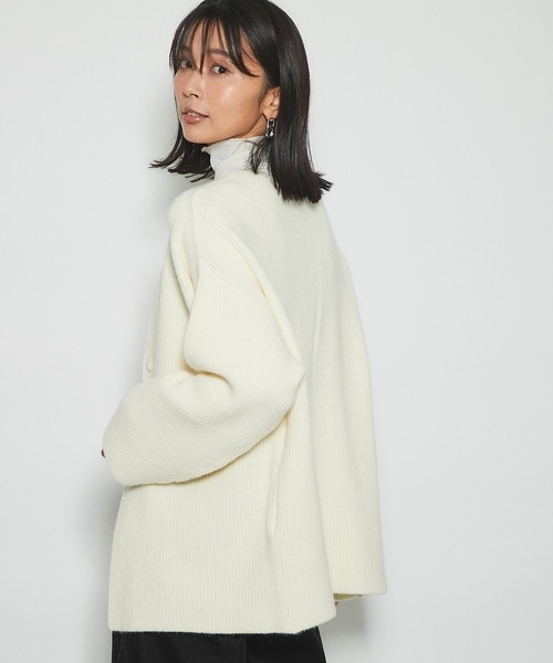 RIVE DROITE（リヴドロワ）の「さりげなく体型カバーも叶えてくれる　片畦ワイドミドルトッパーカーディガン（カーディガン/ボレロ・レディース・オフホワイト/ベージュ・FREE）」の3枚目の写真