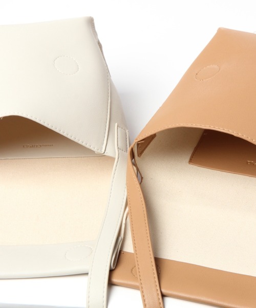 studio CLIP（スタディオクリップ）の「ミニケースツキショルダーバッグ（ショルダーバッグ・レディース・ブラック/ベージュ/アイボリー・FREE）」の10枚目の写真