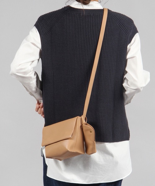 studio CLIP（スタディオクリップ）の「ミニケースツキショルダーバッグ（ショルダーバッグ・レディース・ブラック/ベージュ/アイボリー・FREE）」の15枚目の写真