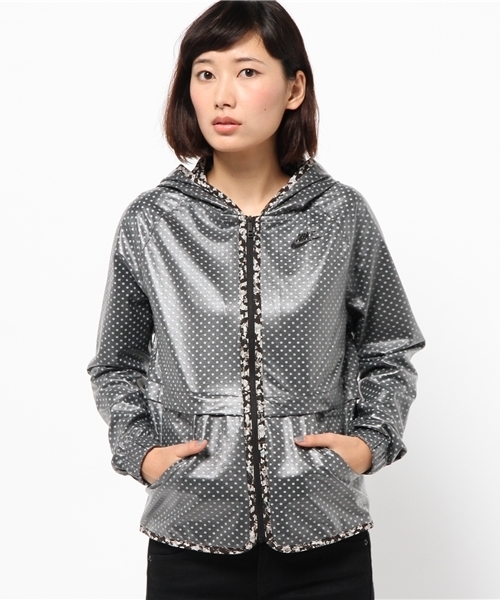 NIKE SPORTSWEAR（ナイキスポーツウェアー）の「ナイキ×リバティ 