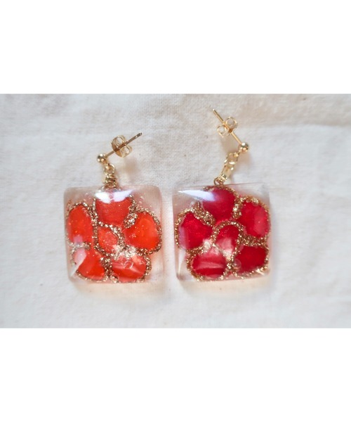 tone(トーン)の「【hazeleyes】ヴィンテージフラワーのレジンピアス(MA)(ピアス(両耳用)・レディース・オレンジ系その他・FREE)」の6枚目の写真